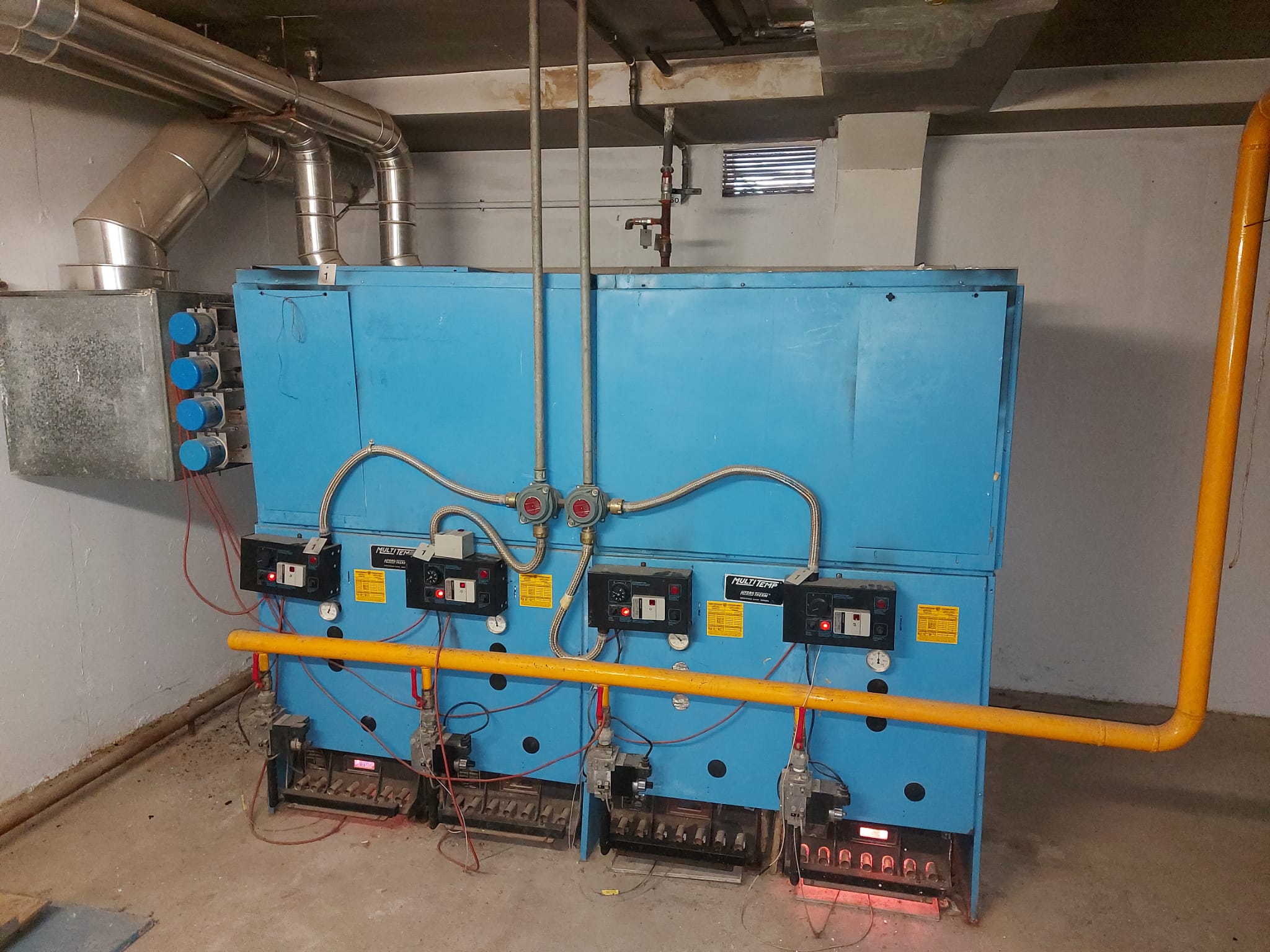 Beronor presenta la Foto de la caldera antigua antes de la reforma.